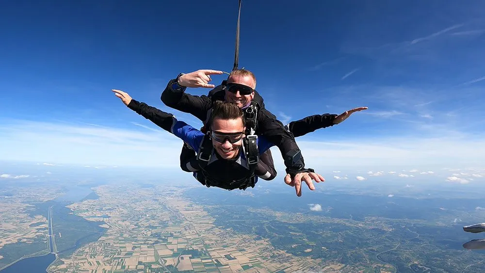 Skydiving in croatia